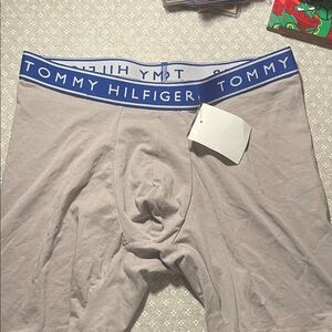 Tommy Hilfiger Men's Light Gray Boxer Briefs with Blue Waistband